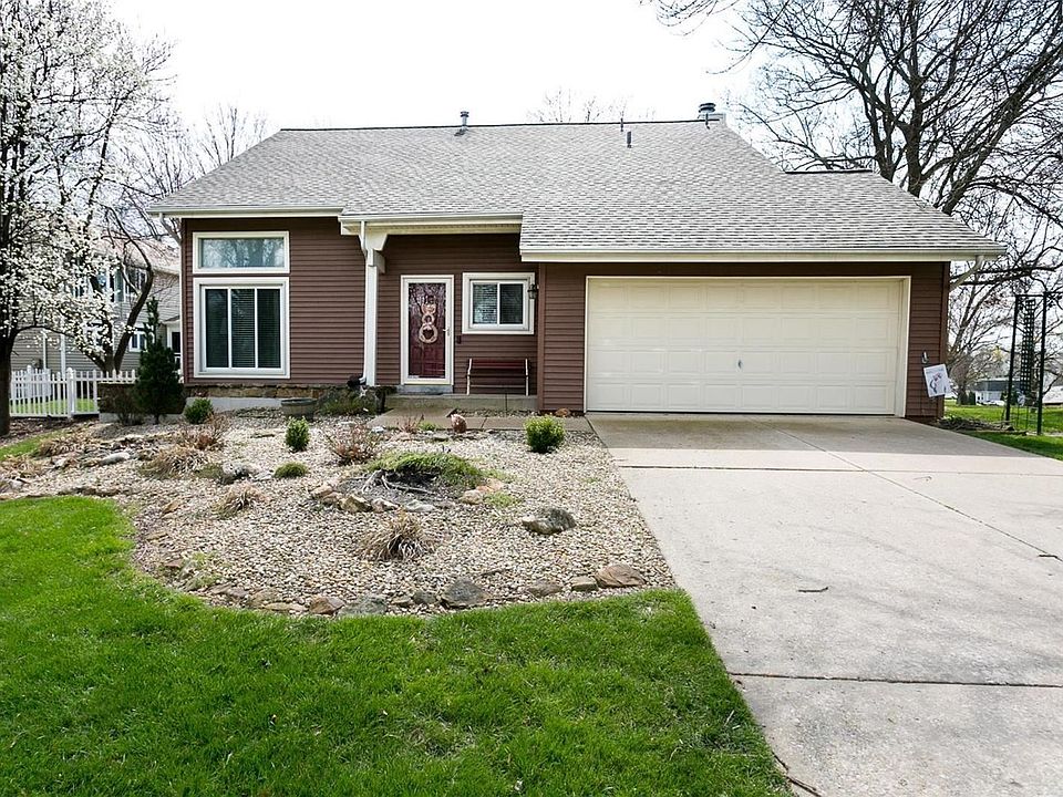 1st image of 708 Woodbriar Ln