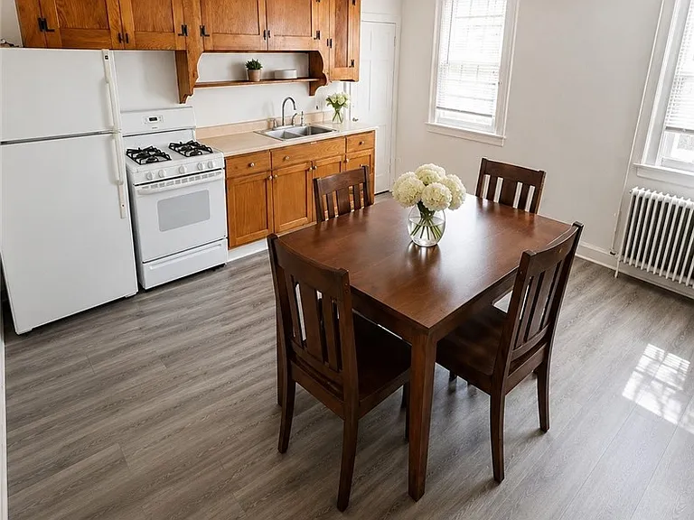 17 Thayer St #2 — Photo 3