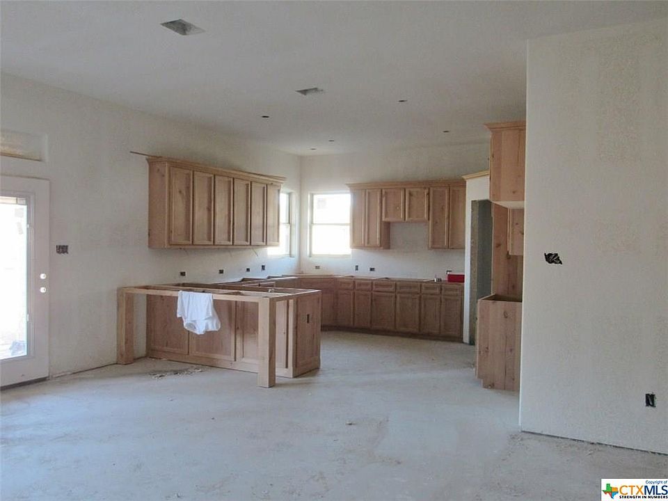 2nd image of 1200 Doc Whitten Dr