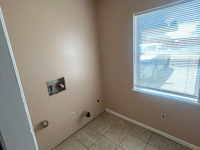 5401 Laccasine Dr #A — Photo 7