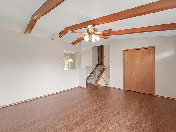 5th image of 4953 Brittany Ct W