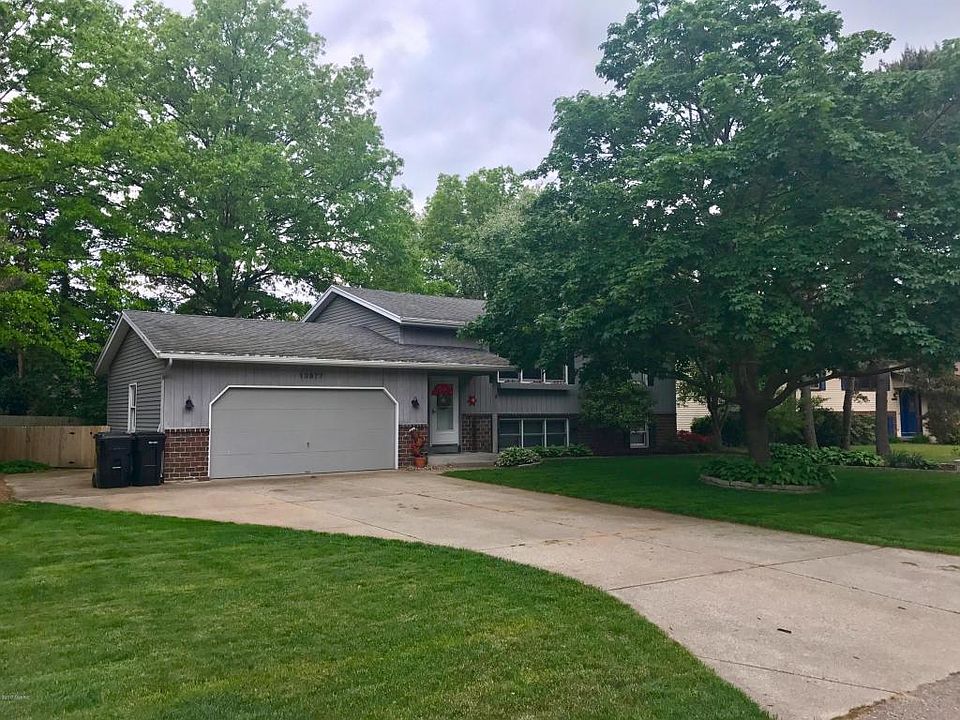 1st image of 13977 Fox Trail Dr