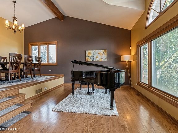 3rd image of 20408 S Green Meadow Ln