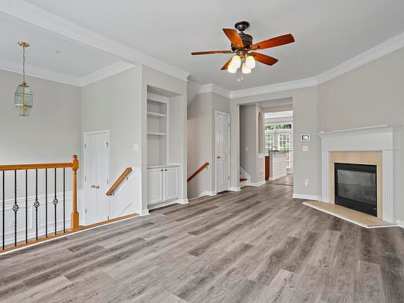 4th image of 423 Iona Abbey Ct SE