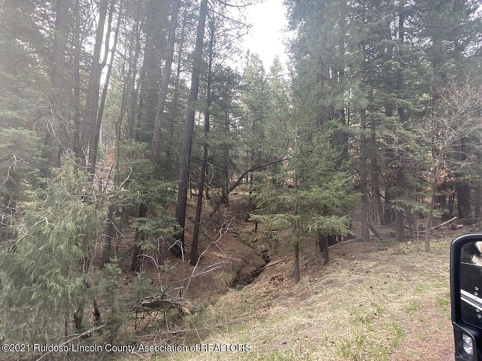 2nd image of Cedar Creek Dr