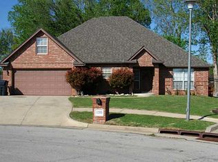 12201 SW 9th Pl, Yukon, OK 73099