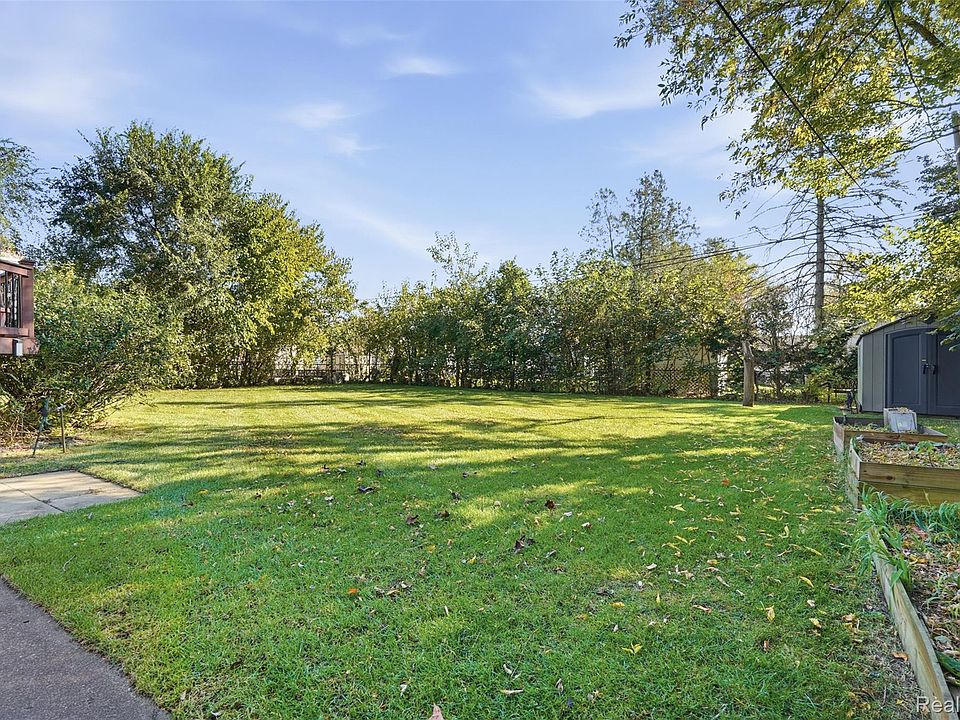 827 Los Arboles Dr, photo 26