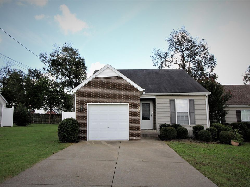1st image of 601 Dellwood Dr