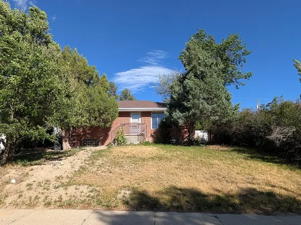 741 Oakcrest Ave, Casper, WY 82601
