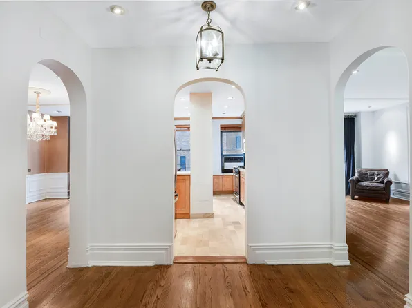 7 Park Avenue image 6 of 20