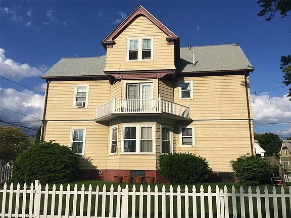 2nd image of 130 Norwood Ave