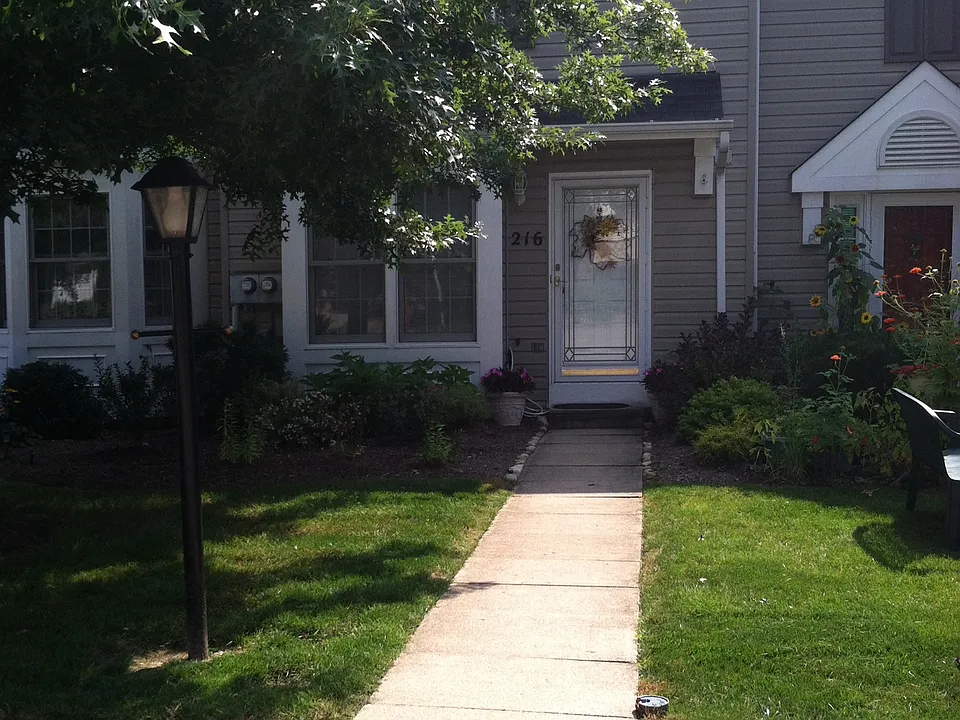 216 Cranbrooke Dr