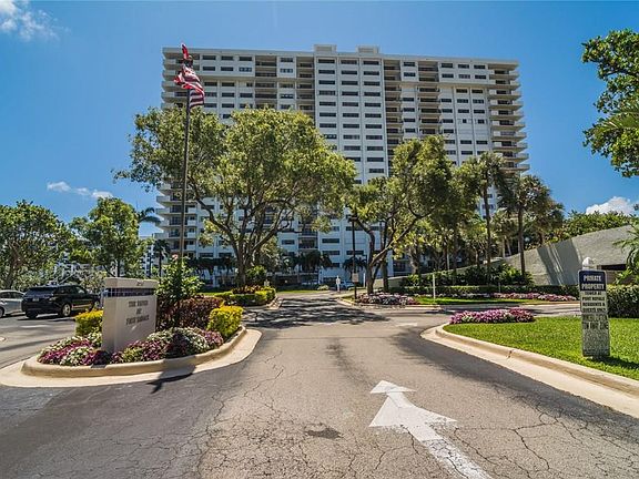 2nd image of 3200 Port Royale Drive #904