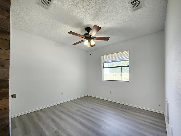 7397 FM 1377 — Photo 16