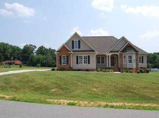 127 Mollie Rd, Harmony, NC 28634