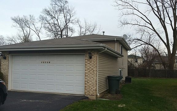 4th image of 15739 Clifton Park Ave