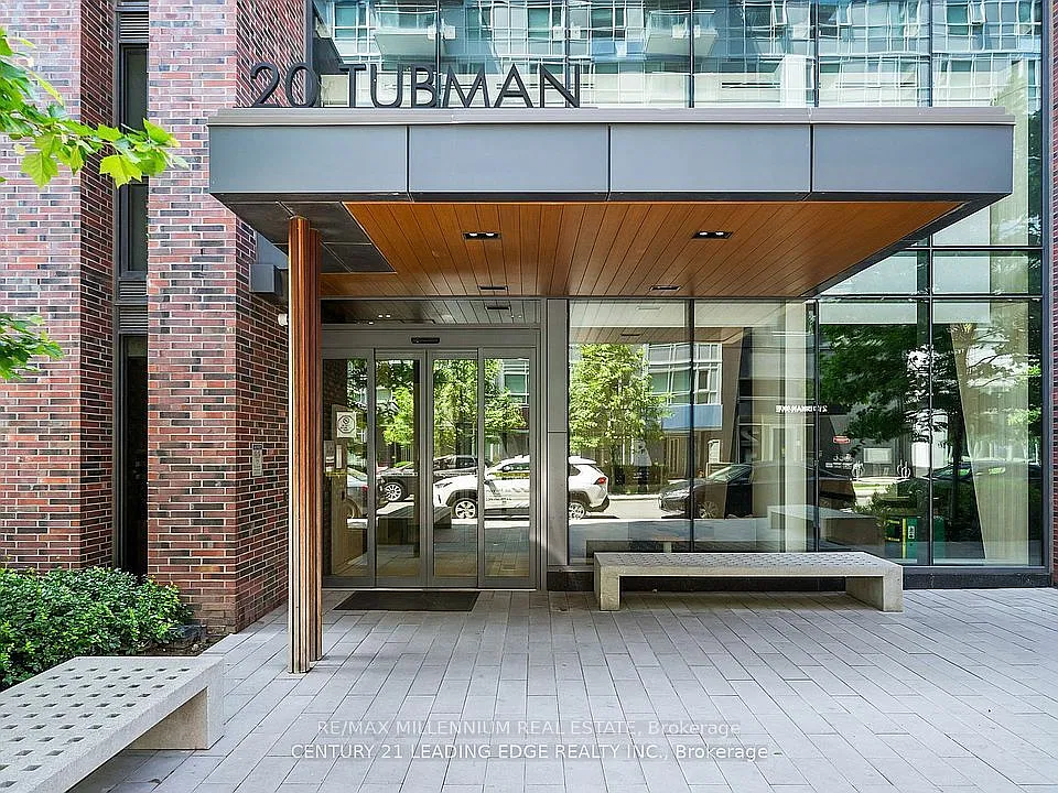 20 Tubman Ave #809