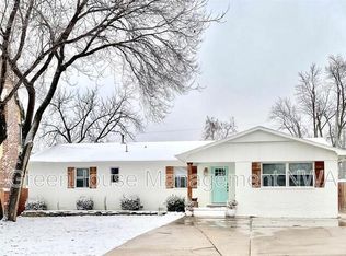406 NW 5th St, Bentonville, AR 72712