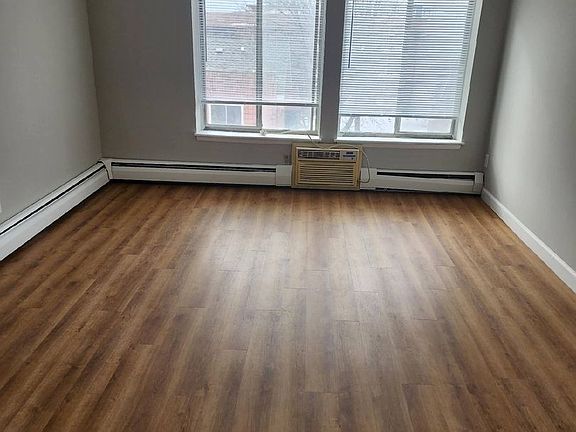 4th image of 2465 N Frederick Ave APT 104