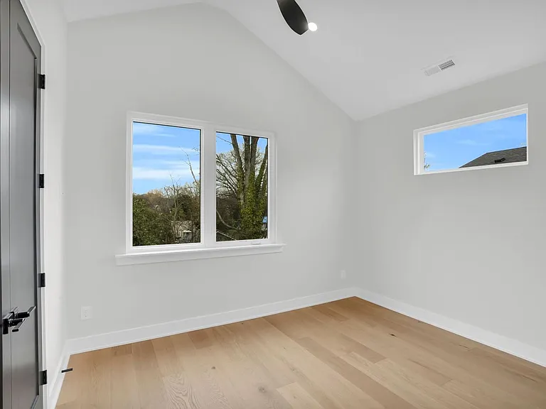 142 Mattoon St — Photo 33
