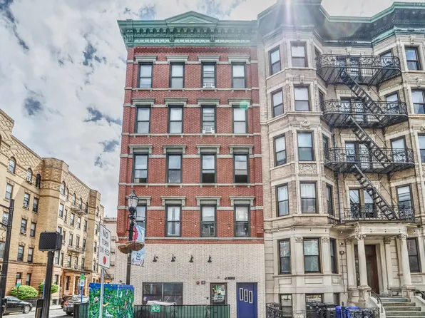 1131 Washington Street 8 image 15 of 16
