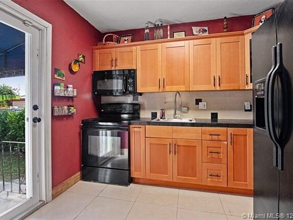 9D53B2D4-8952-4710-9434-76984DB35A33