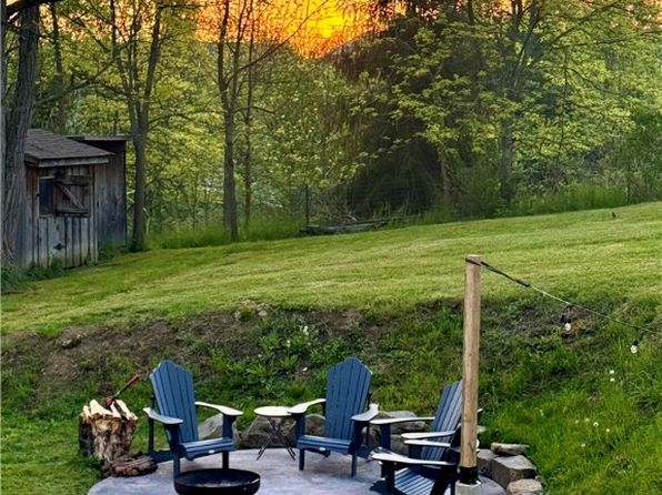 190 Orchard Ln, Freedom, PA 15042