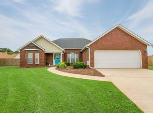 306 Loredo Pl, Warner Robins, GA 31088