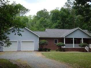 107 Easy St, Chapel Hill, NC 27516