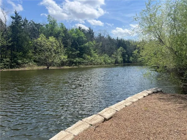 53 & 57 Wolf Dr, Mound City, KS 66056