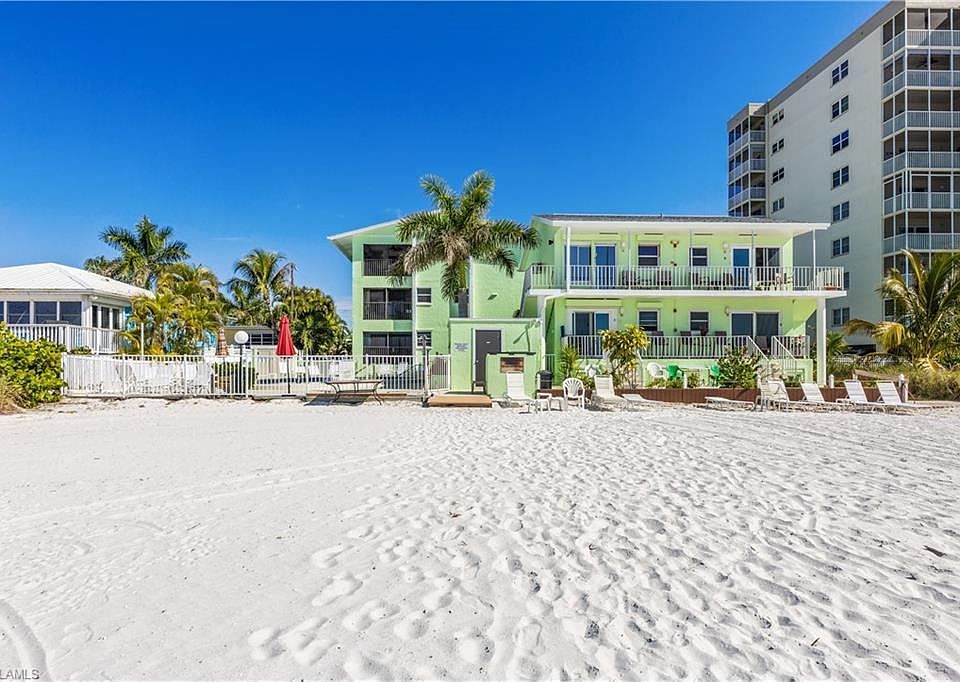 1st image of 474 Estero Blvd #116