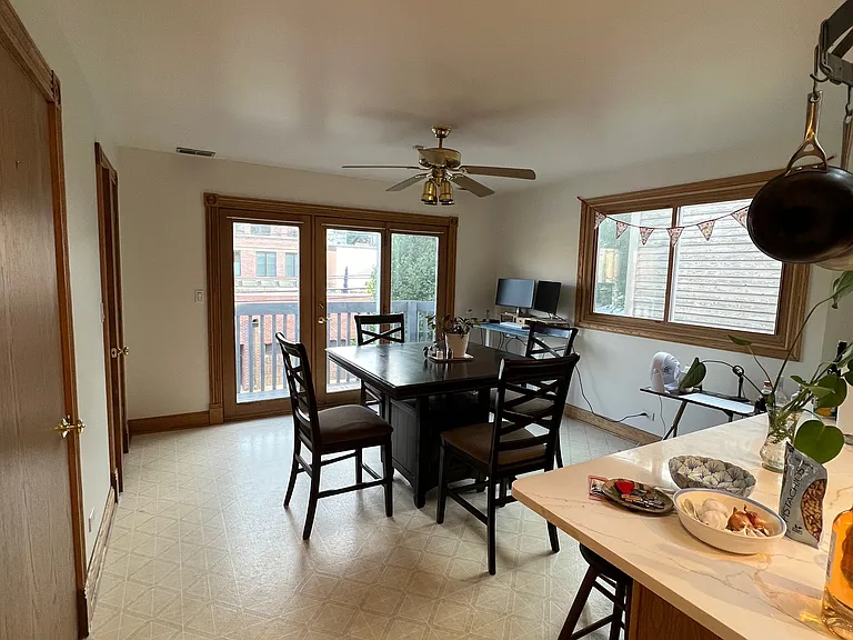 1241 W Addison St #2 — Photo 22