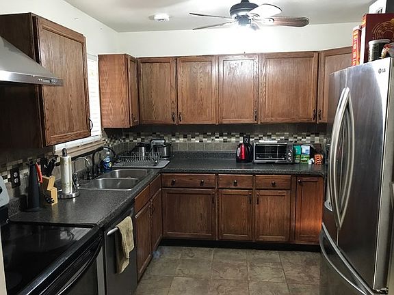 5th image of 4717 Laura Dr