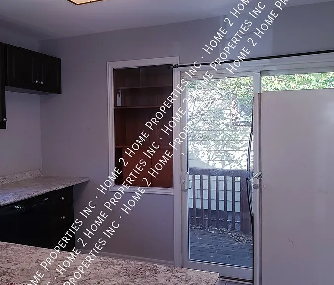 3674 King St — Photo 7