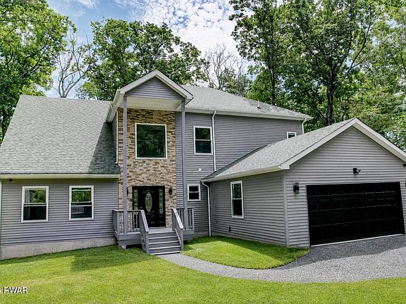 3rd image of 127 Lakewood Dr