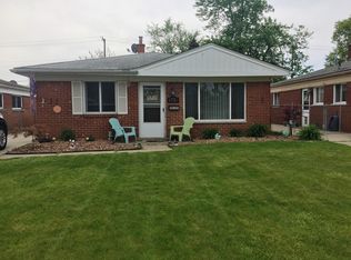 6728 Cooper St, Taylor, MI 48180