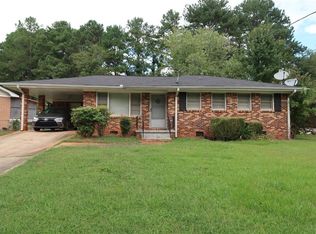 847 Meadow Rock Dr, Stone Mountain, GA 30083