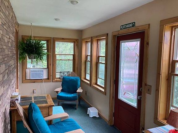 4th image of 11 Wells Ave