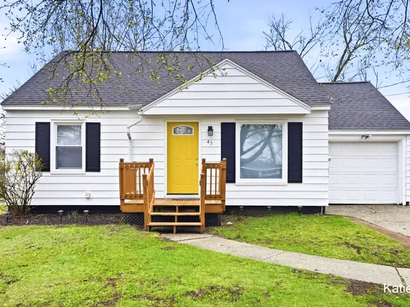 45 Avonlea St SW, Wyoming, MI 49548