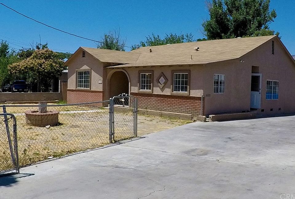1st image of 105 De Anza Dr