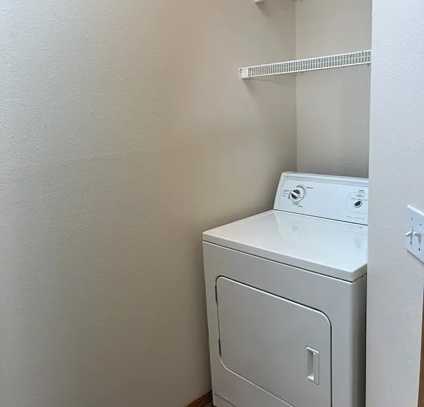 7715 N Crestline St #11 — Photo 17