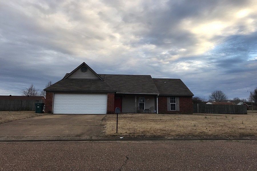 1st image of 100 Orange Dr