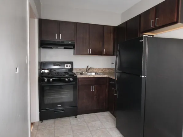 1352.5 W Argyle St #2E, Chicago, IL 60640