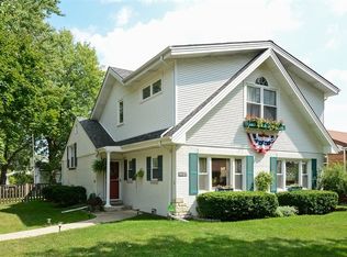 8057 Harding Ave, Skokie, IL 60076