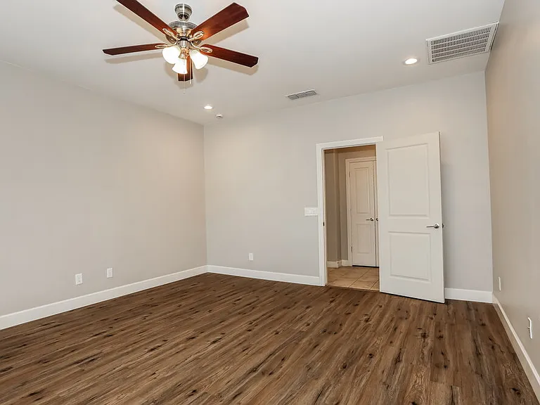 11124 E Tupelo Ave — Photo 10