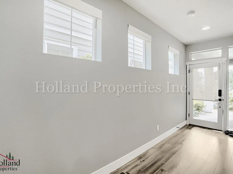 4352 SE Lone Oak St — Photo 4