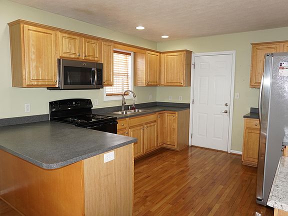 3rd image of 12109 Pleasure Ln