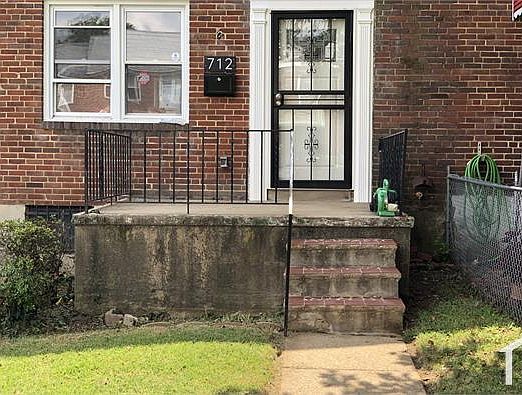 1st image of 712 Wicklow Rd