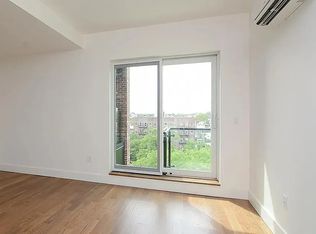 201 Hawthorne St #2D, Brooklyn, NY 11225