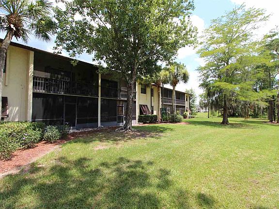 2nd image of 600 Domenico Cir Unit F4